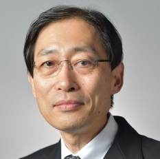 亀井 忠夫氏