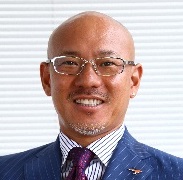 山川 博功氏