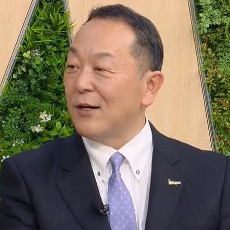 青山 恭明氏