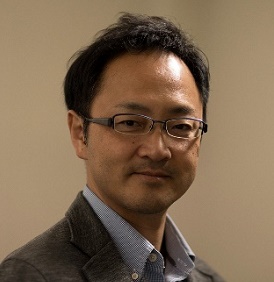 塚原 敏夫氏